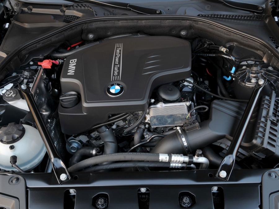  BMW 528i Touring 2011 года  (фото 2 из 4)
